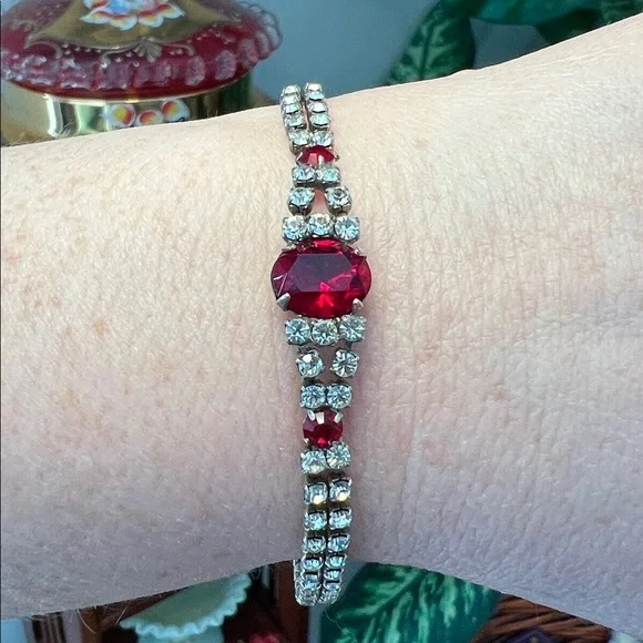 VTG Art Deco Style LIND Silver Plated Ruby Red Clear Rhinestone Tennis Bracelet - Picture 11 of 11